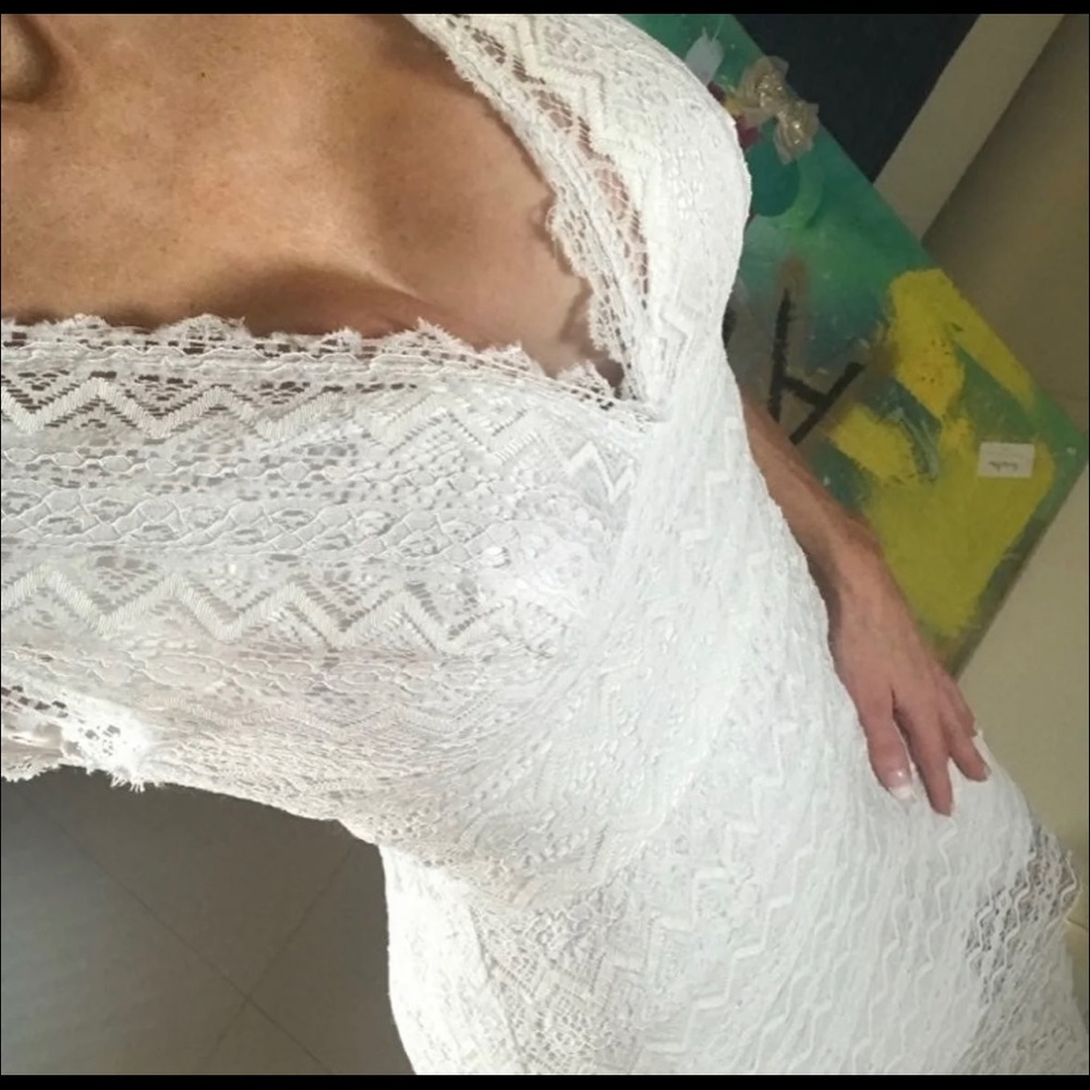 Bebe Dress - Picture 3 of 7